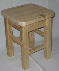Dřevěná stolička Borovice 330x330x400mm