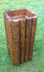 Dřevěný zahradní koš půlpalisáda 8cm