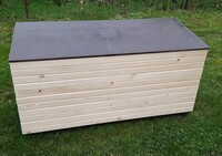 ﻿Venkovní dřevěná bedna na zahradní nářadí 145x57x73cm